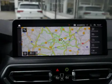 X3 xDrive30i M Sport A.  PANODACH H&K HUD AHK