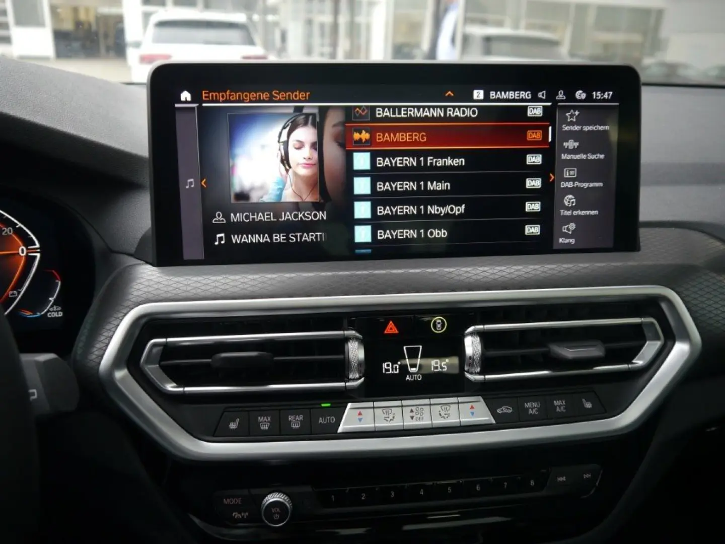 X3 xDrive30i M Sport A.  PANODACH H&K HUD AHK