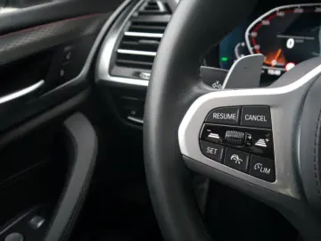 X3 xDrive30i M Sport A.  PANODACH H&K HUD AHK