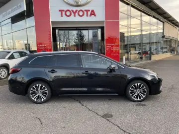 Corolla Touring Sports Hybrid Team D