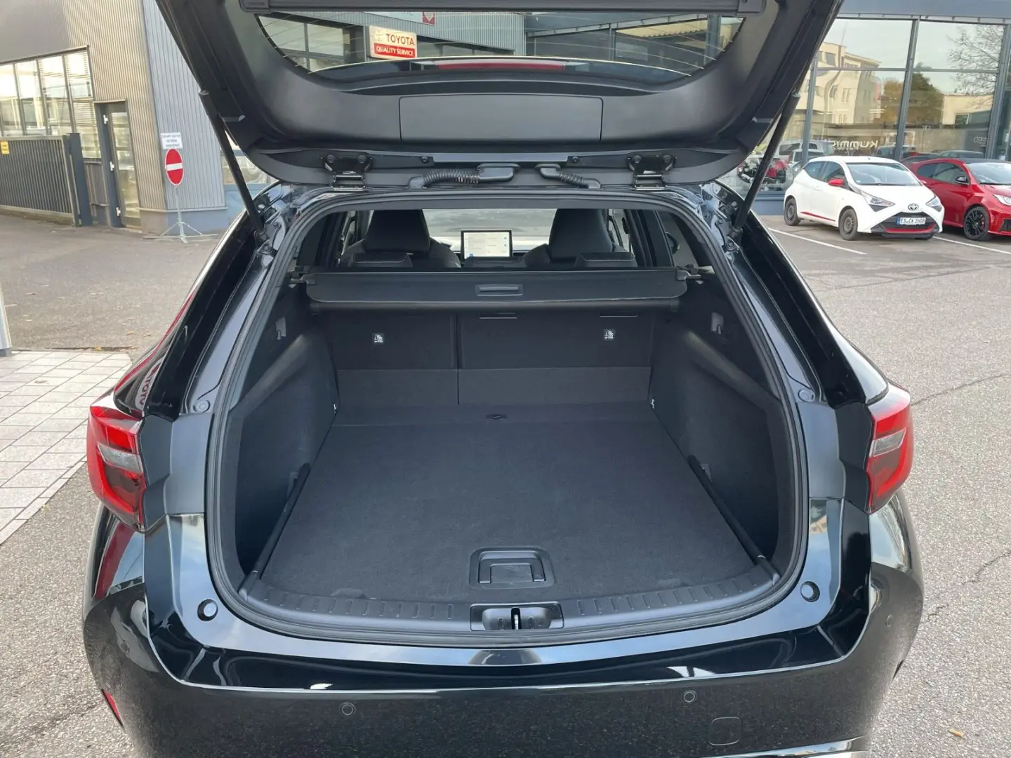 Corolla Touring Sports Hybrid Team D