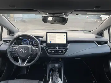 Corolla Touring Sports Hybrid Team D