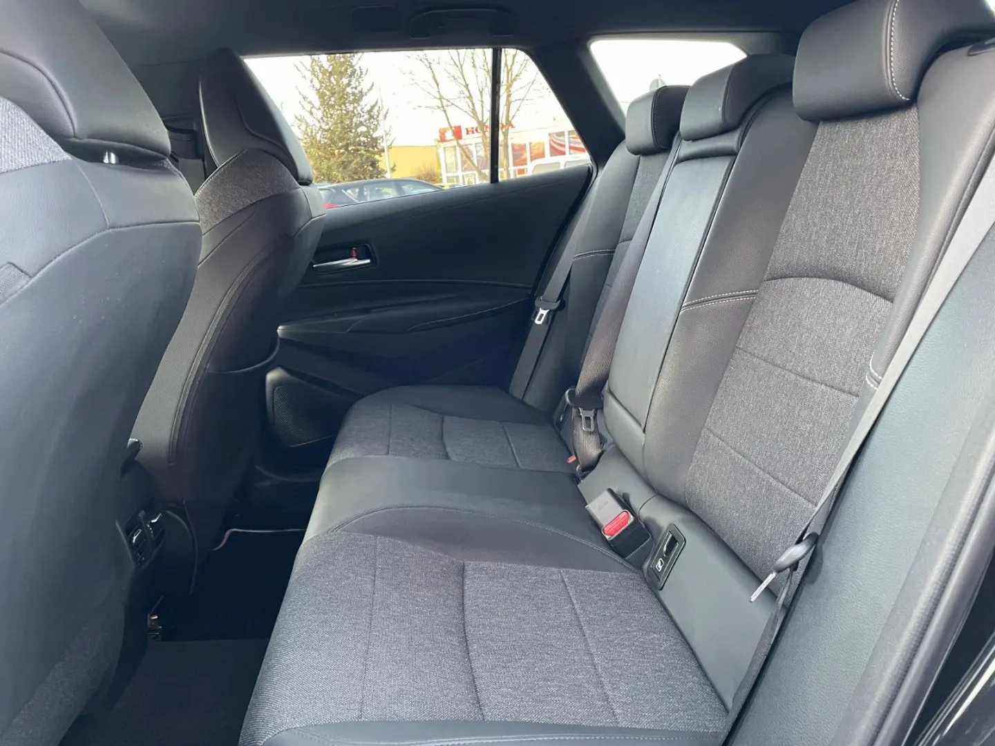 Corolla Touring Sports Hybrid Team D