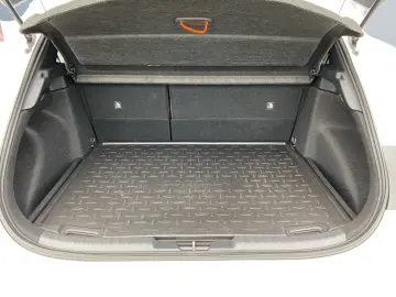 Corolla 2.0 Hybrid Team D  LED ACC CarPlay RCam