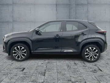 Yaris Cross 1.5 VVT-iE Hybrid TEAM D ACC LED NAV