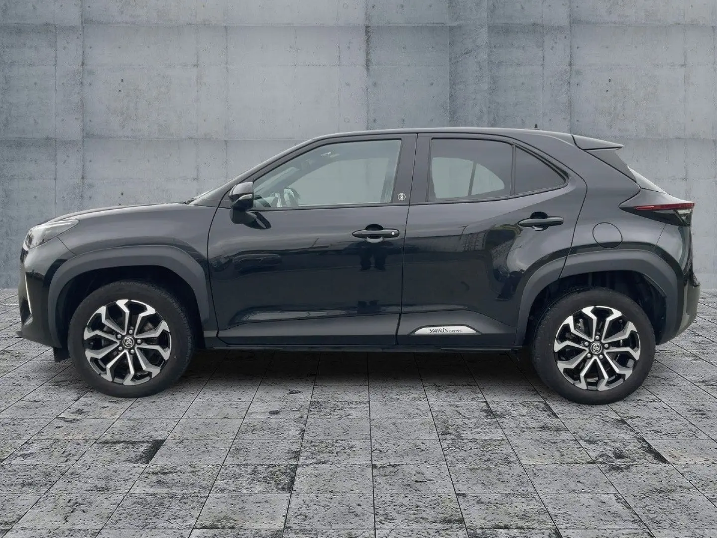 Yaris Cross 1.5 VVT-iE Hybrid TEAM D ACC LED NAV