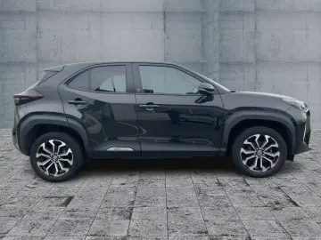 Yaris Cross 1.5 VVT-iE Hybrid TEAM D ACC LED NAV