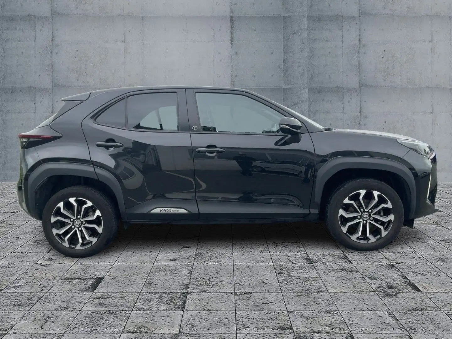 Yaris Cross 1.5 VVT-iE Hybrid TEAM D ACC LED NAV