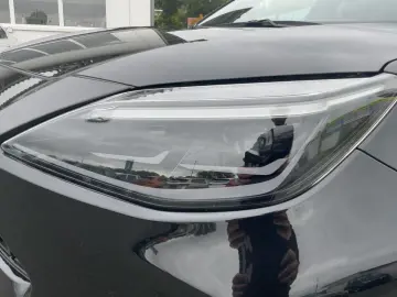 Yaris Cross 1.5 VVT-iE Hybrid TEAM D ACC LED NAV