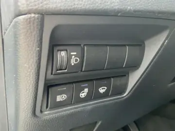 Yaris Cross 1.5 VVT-iE Hybrid TEAM D ACC LED NAV