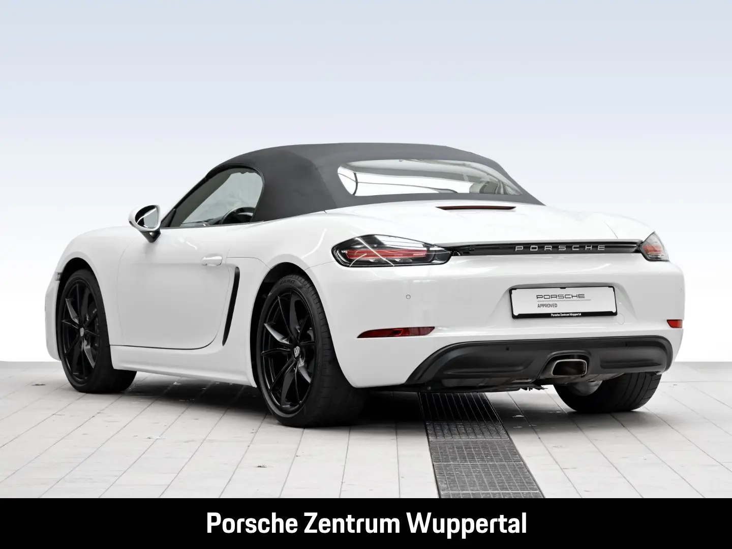 Boxster 718 Lenkradheizung nur 29.927 km 20-Zoll