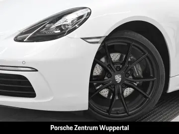 Boxster 718 Lenkradheizung nur 29.927 km 20-Zoll