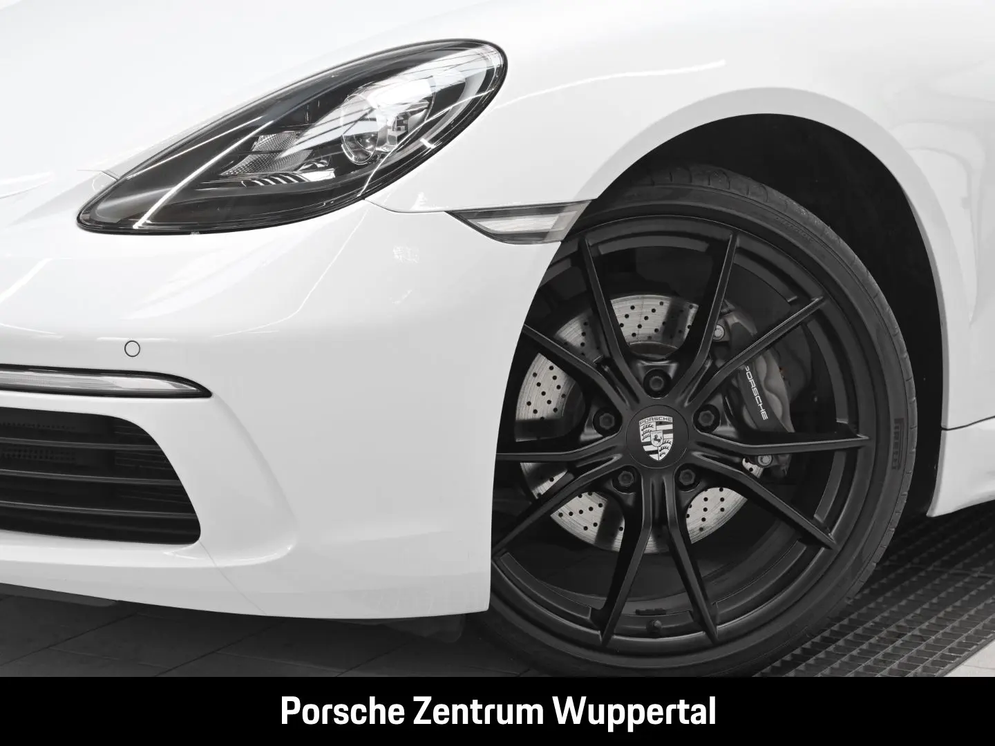 Boxster 718 Lenkradheizung nur 29.927 km 20-Zoll