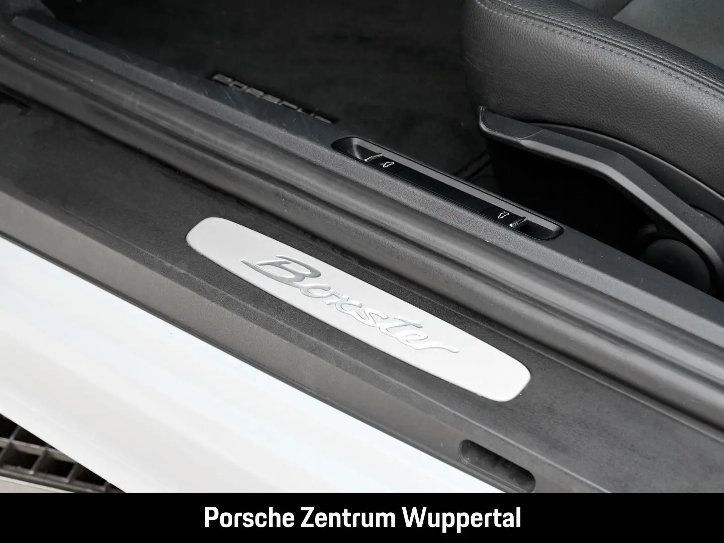 Boxster 718 Lenkradheizung nur 29.927 km 20-Zoll