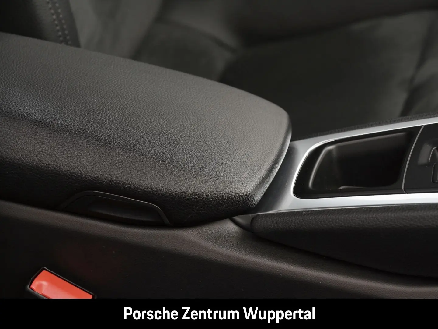 Boxster 718 Lenkradheizung nur 29.927 km 20-Zoll