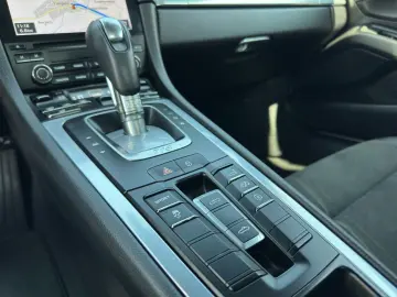 718 Boxster  PDK PCM Sportabgas PDLS CarPlay