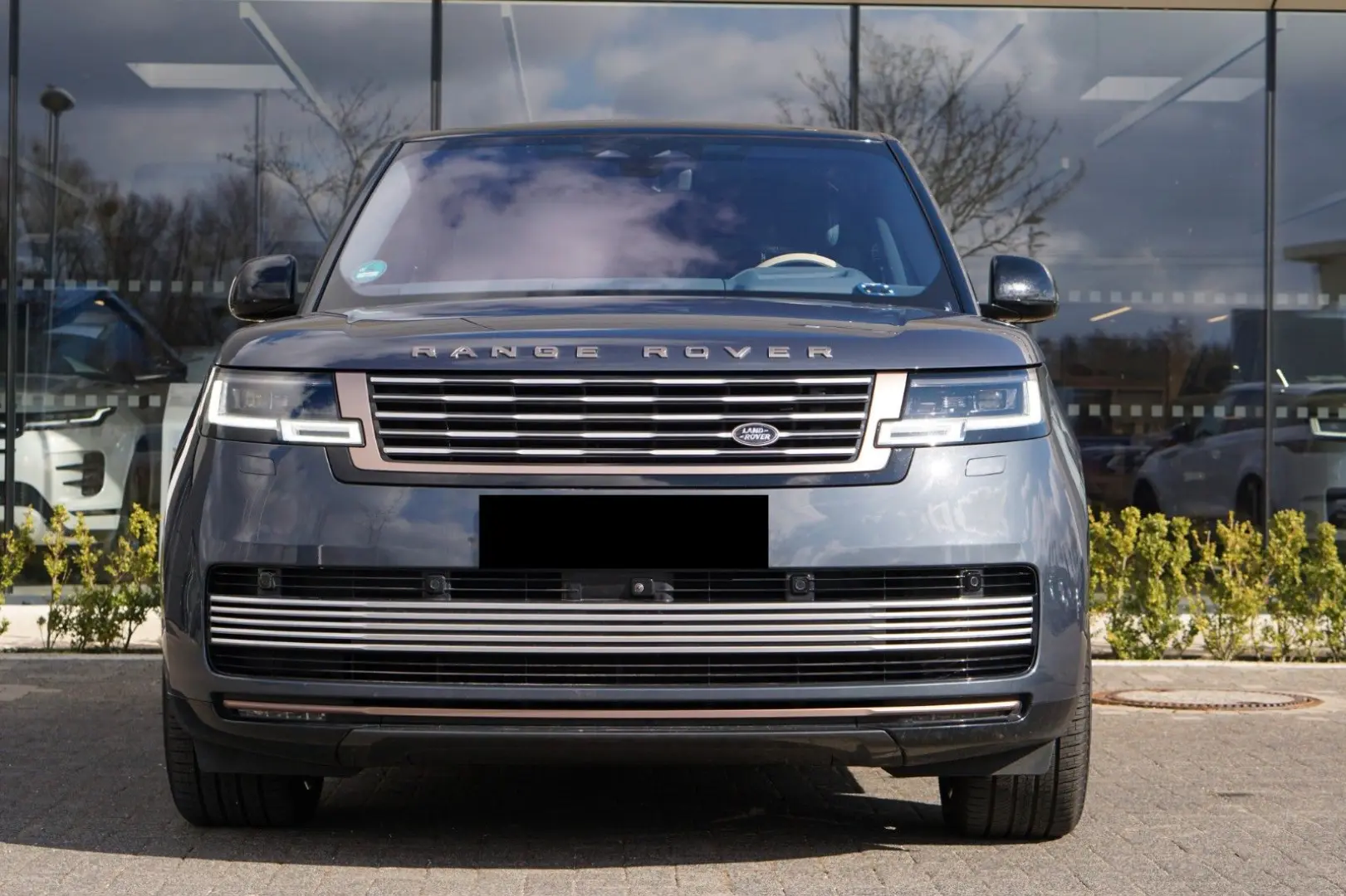 Range Rover P530 SV - 23  - AHK - Kommission