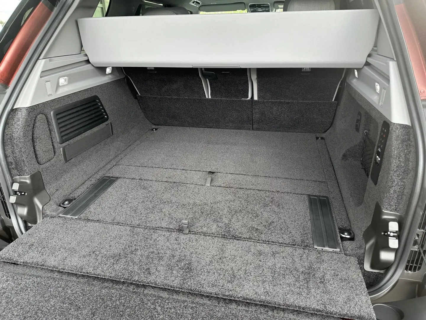 Range Rover 4.4 P615 SV 23Zoll AHK Stdhzg