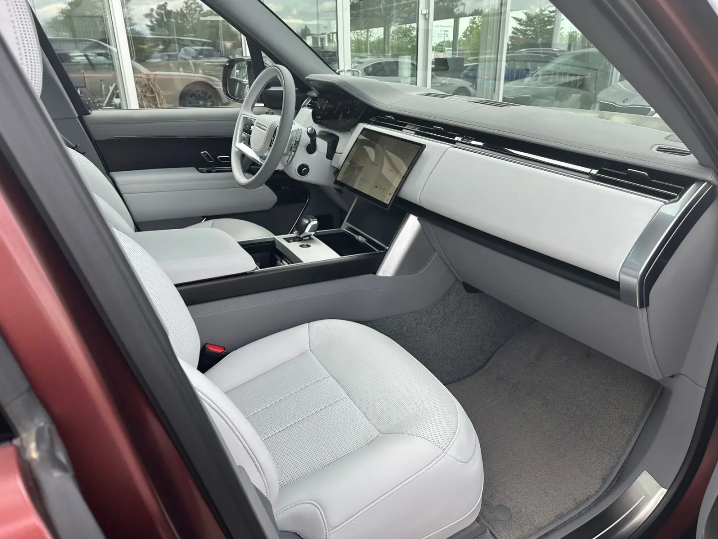 Range Rover 4.4 P615 SV 23Zoll AHK Stdhzg