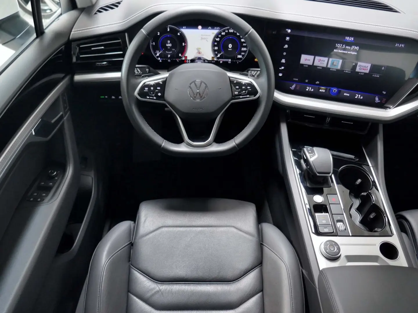 Touareg 3.0 TDI V6 4MOTION   LED RFK ACC Navi