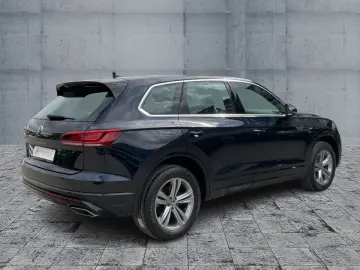 Touareg 3.0TDI 4M R-LINE LED NAVI ACC SHZ KAMERA