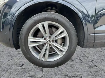 Touareg 3.0TDI 4M R-LINE LED NAVI ACC SHZ KAMERA