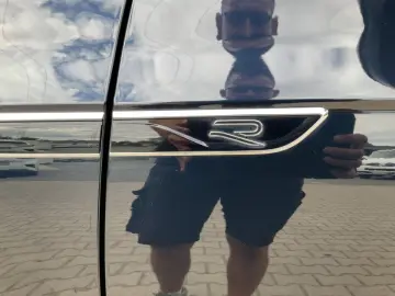 Touareg 3.0TDI 4M R-LINE LED NAVI ACC SHZ KAMERA