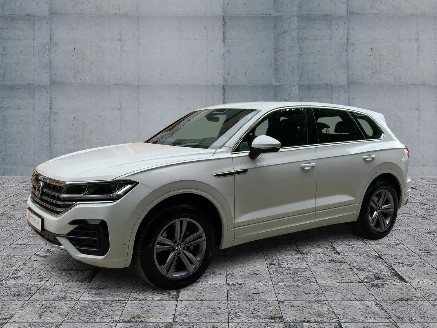 Touareg 3.0 TDI 4M R-LINE LED NAVI AHK ACC RFK