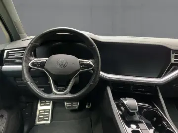 Touareg 3.0 TDI 4M R-LINE LED NAVI AHK ACC RFK