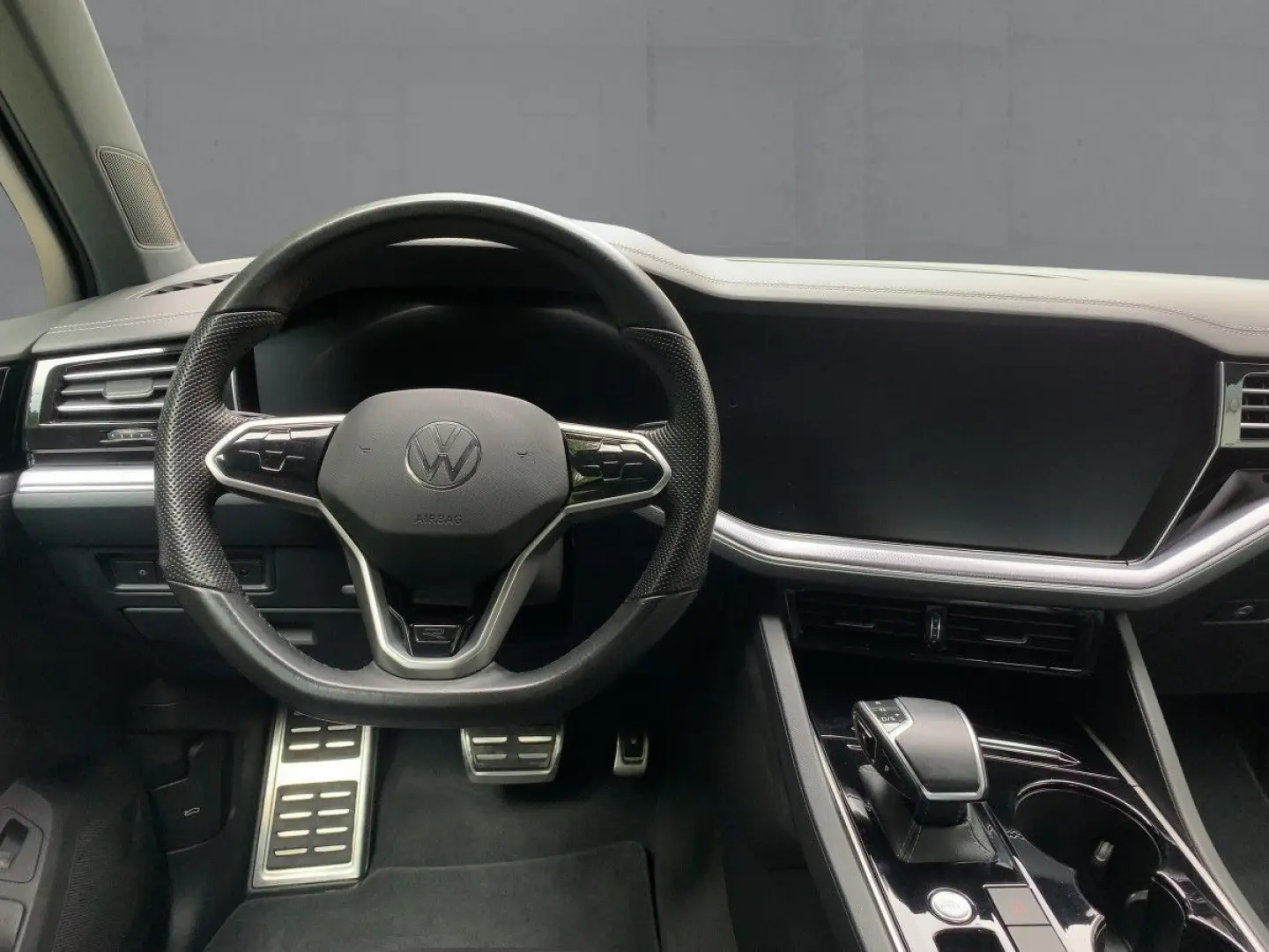 Touareg 3.0 TDI 4M R-LINE LED NAVI AHK ACC RFK