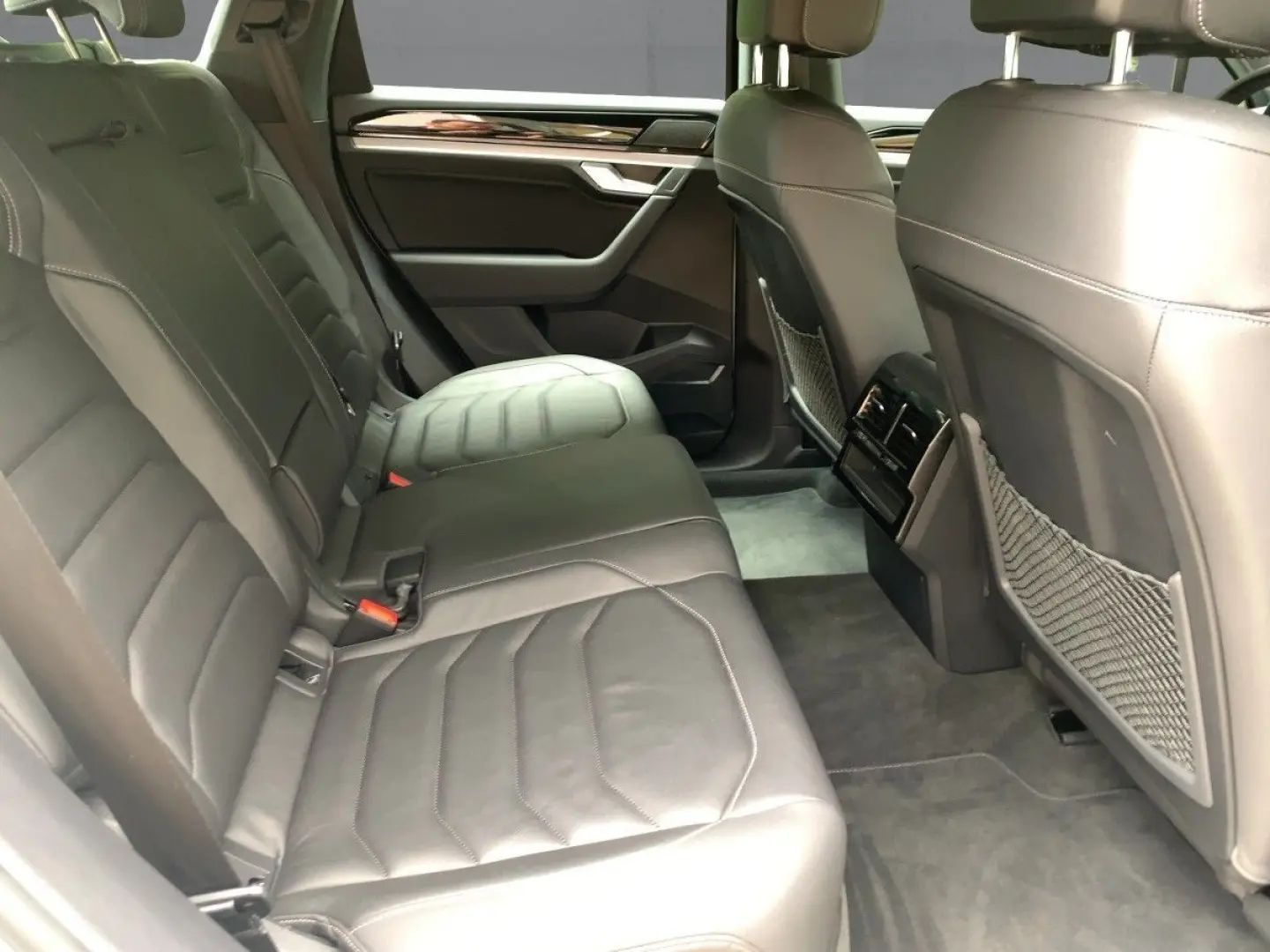 Touareg 3.0 TDI 4M R-LINE LED NAVI AHK ACC RFK