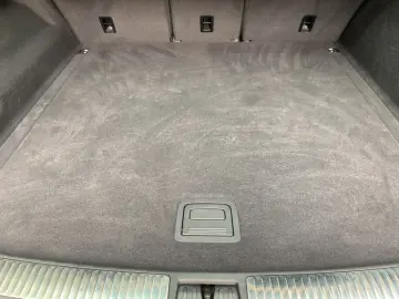 Touareg 3.0 TDI 4M R-LINE LED NAVI AHK ACC RFK