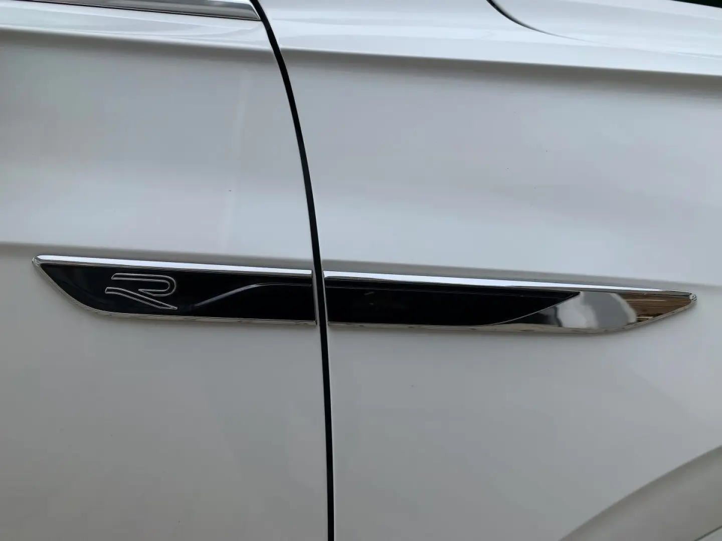 Touareg 3.0 TDI 4M R-LINE LED NAVI AHK ACC RFK