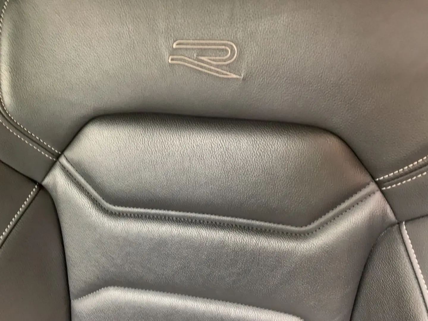 Touareg 3.0 TDI 4M R-LINE LED NAVI AHK ACC RFK