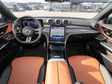 C 300 4MATIC Pano S-Sitz ACC KeyLess ParkAss.