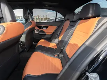 C 300 4MATIC Pano S-Sitz ACC KeyLess ParkAss.