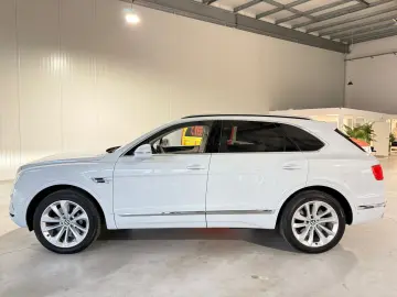 Bentayga 6.0 W12 PANO 608PS 4x4 360  FULL
