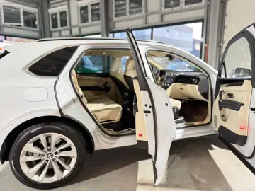 Bentayga 6.0 W12 PANO 608PS 4x4 360  FULL