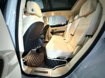 Bentayga 6.0 W12 PANO 608PS 4x4 360  FULL