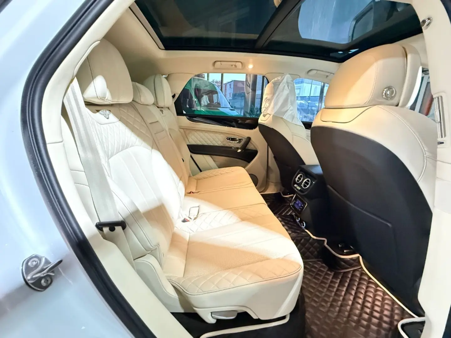 Bentayga 6.0 W12 PANO 608PS 4x4 360  FULL