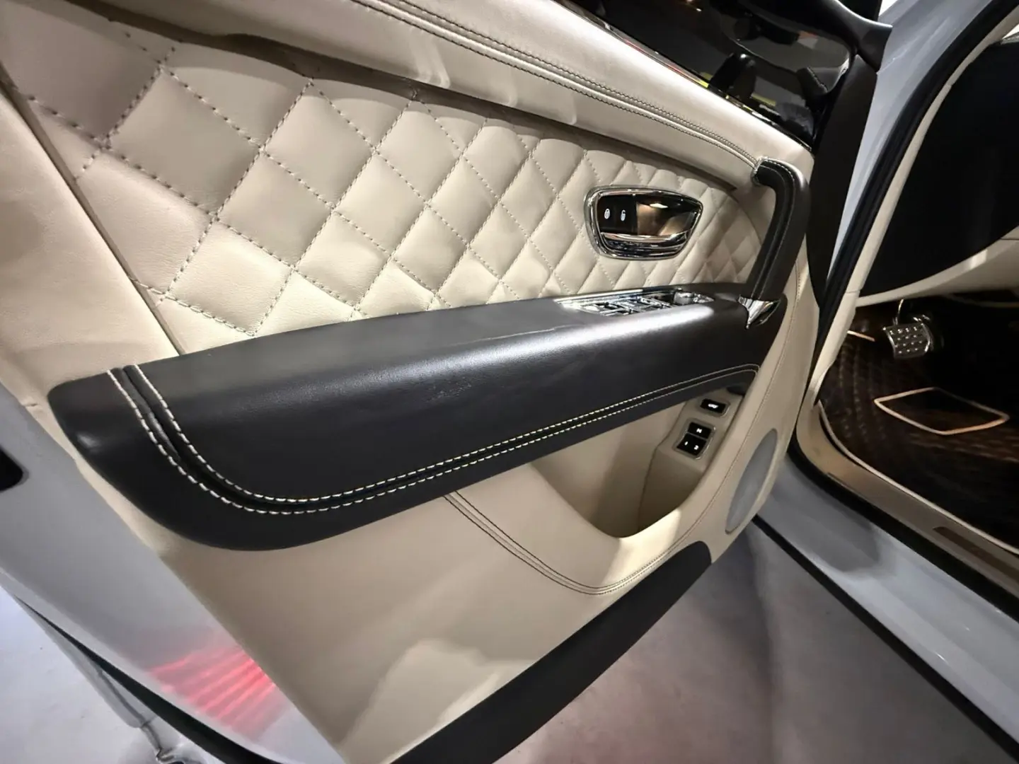 Bentayga 6.0 W12 PANO 608PS 4x4 360  FULL