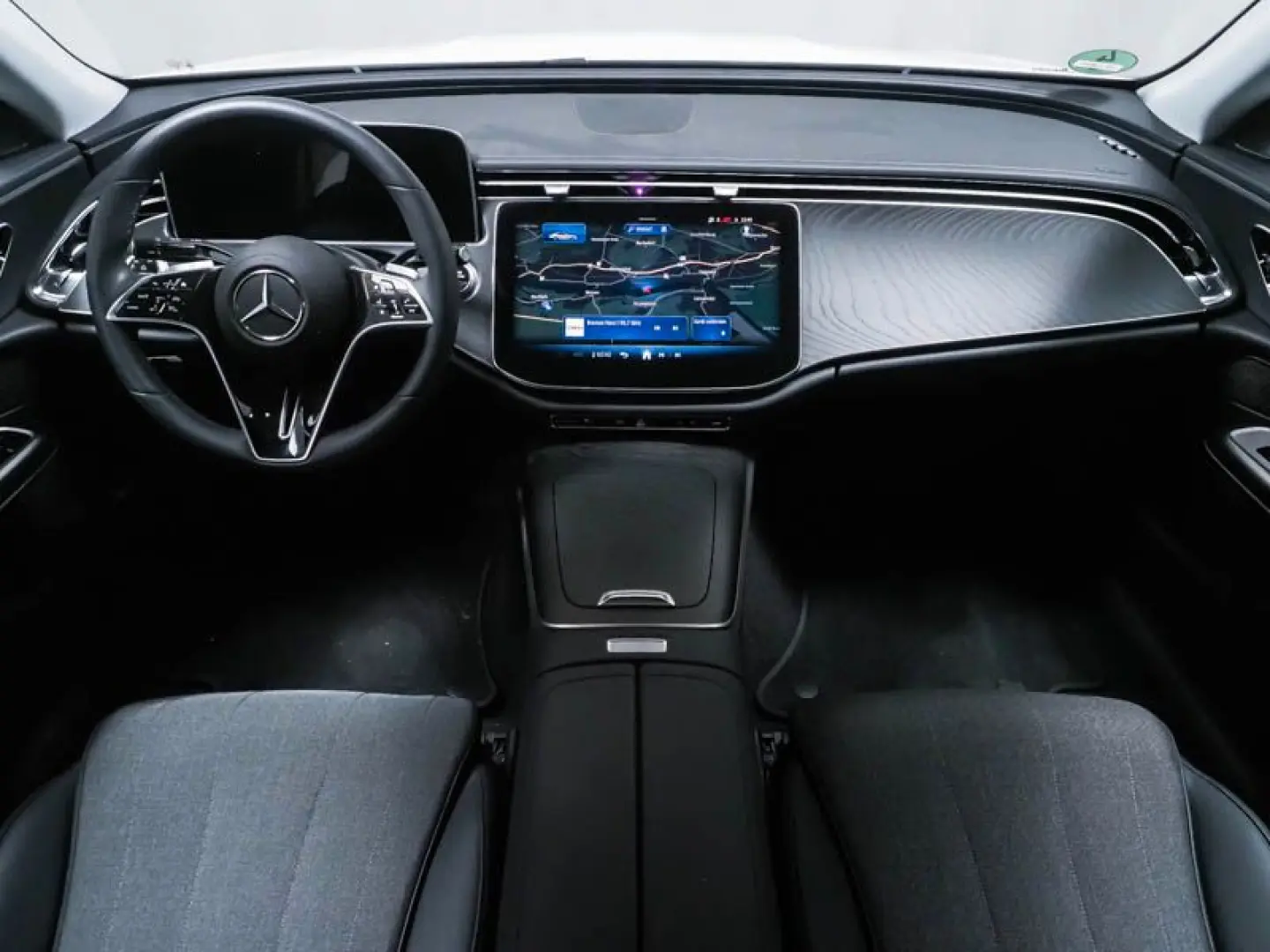 E 200 4M Avantgarde Advanced LED Distronic DAB