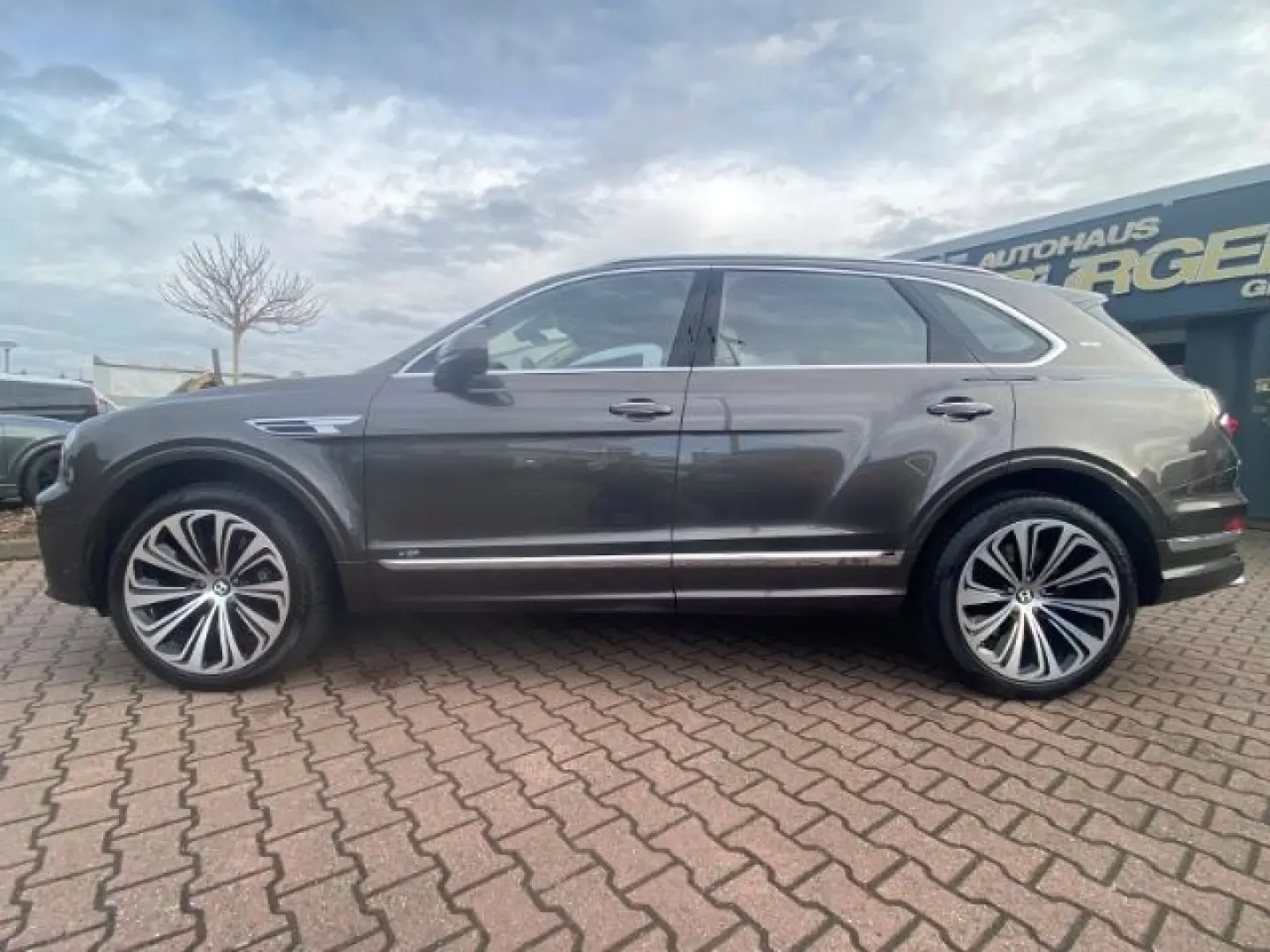 Bentayga Mulliner First Edition 22 Naim Airmatic