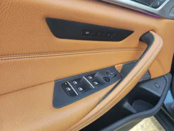 BMW 520D XDRIVE Luxuryedition