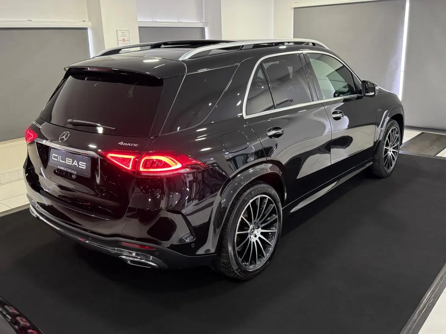 GLE 350 de AMG-Line  AIR PANO 360 HUD AHK STHZ