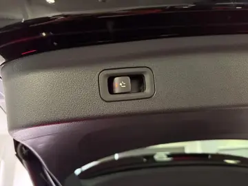 GLE 350 de AMG-Line  AIR PANO 360 HUD AHK STHZ