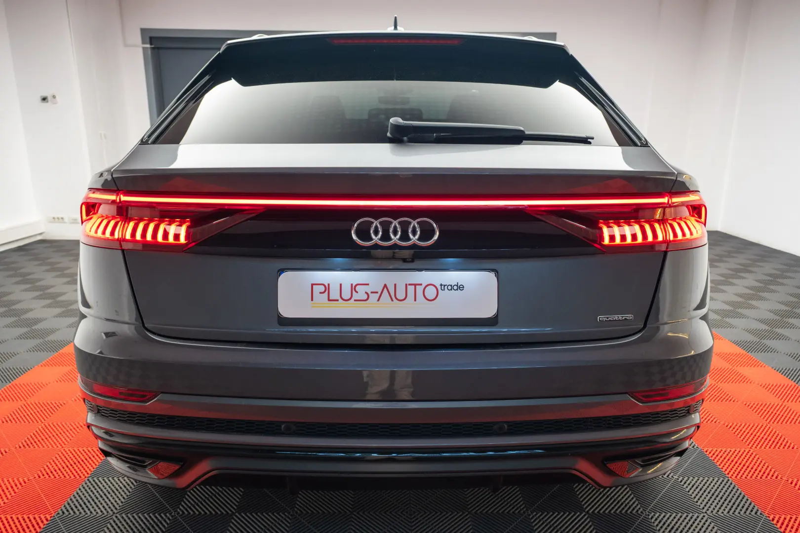 Audi Q8 Quattro 3 0 TDI S line pano
