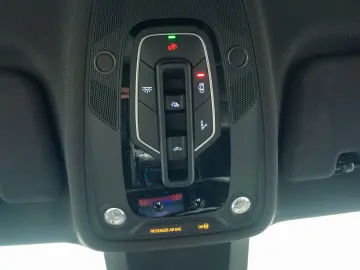 Audi Q8 Quattro 3 0 TDI S line pano