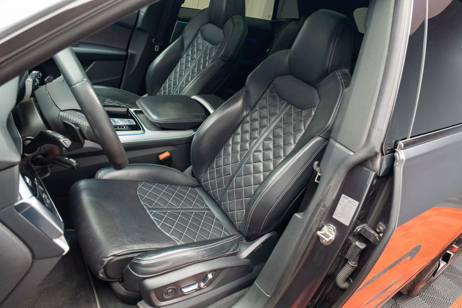 Audi Q8 Quattro 3 0 TDI S line pano