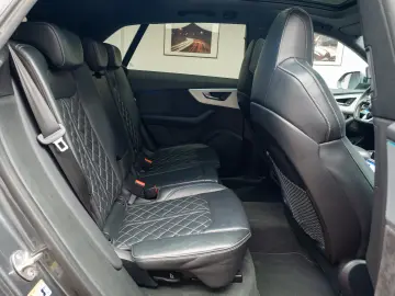 Audi Q8 Quattro 3 0 TDI S line pano